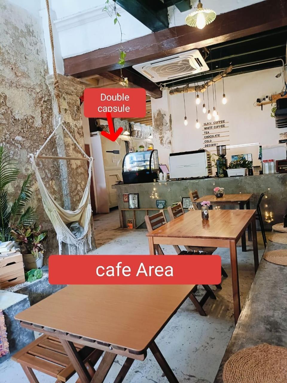 Vspace Guesthouse Capsule & Cafe Malacca Kültér fotó